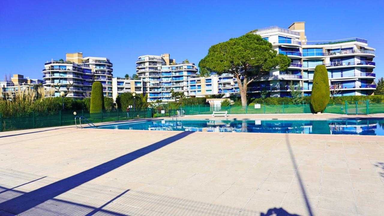 Islette Du Riou Avec Piscine By Palmazur
